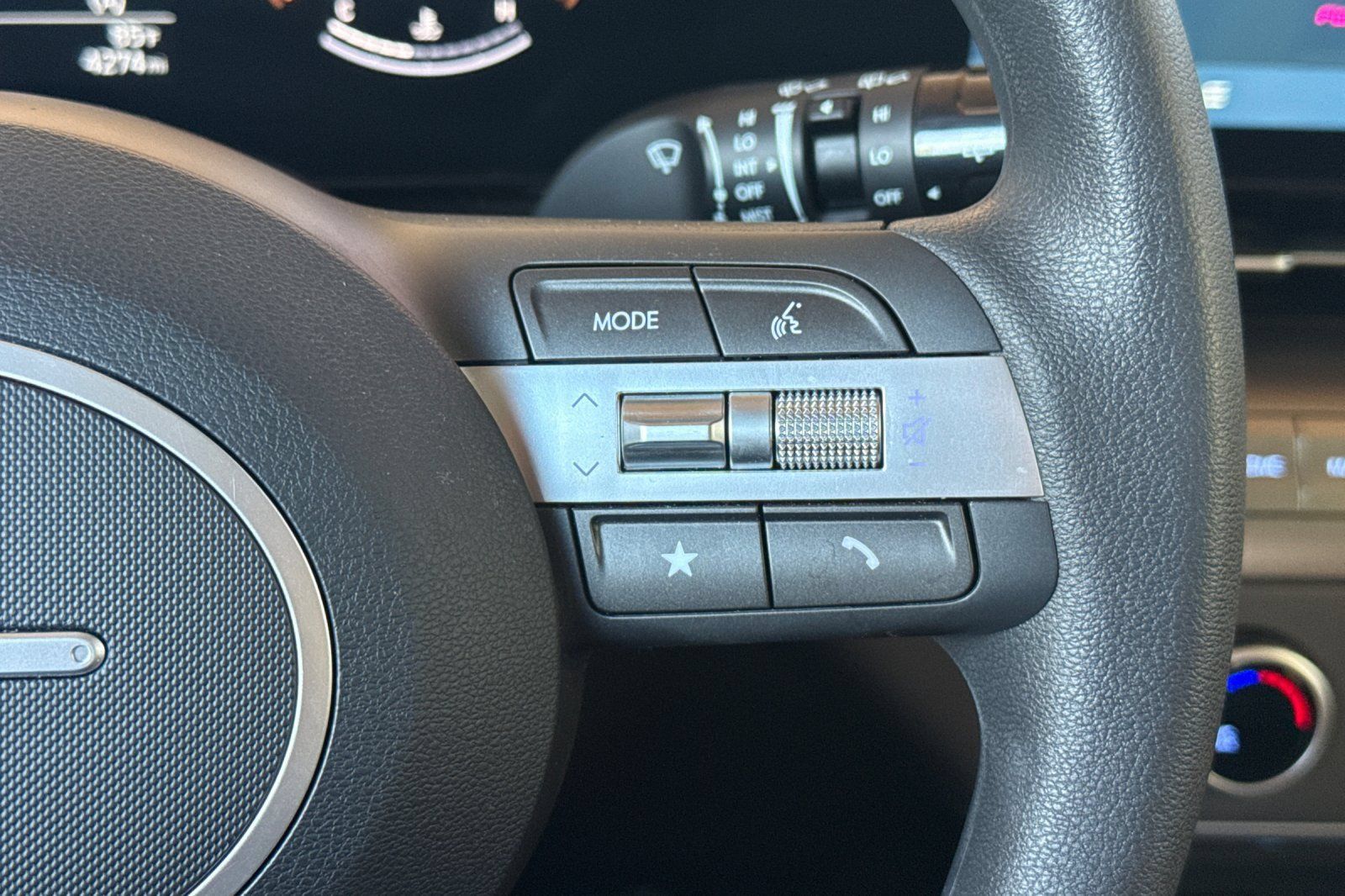 Used 2026 Hyundai Kona SE AWD/4WD image 31