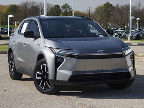 New 2026 Toyota bZ XLE image 18
