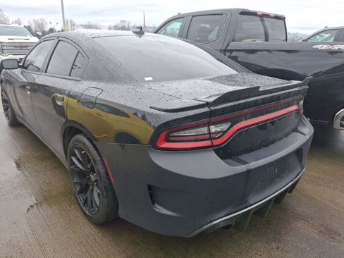 Used 2018 Dodge Charger R/T image 6