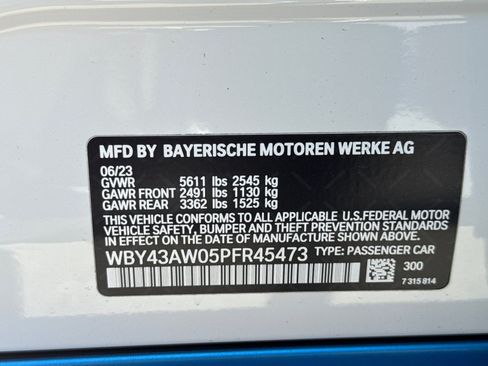Used 2023 BMW i4 eDrive35 w/ Premium Package RWD image 40