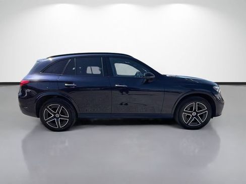 Used 2023 Mercedes-Benz GLC 300 image 2