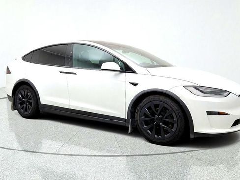 Used 2022 Tesla Model X AWD/4WD image 3