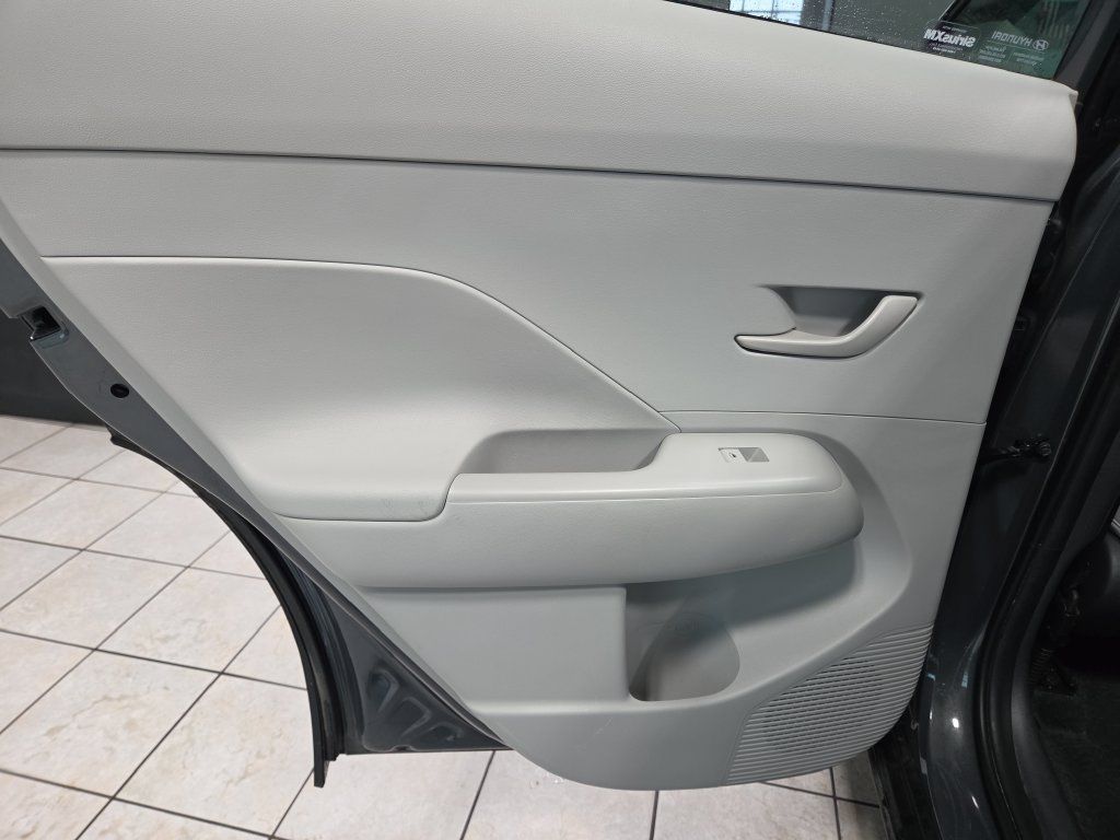 Used 2025 Hyundai Kona SEL AWD/4WD image 22
