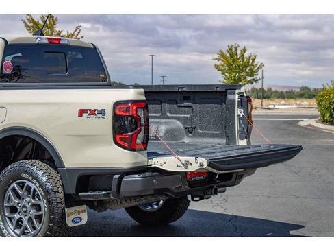 Used 2025 Ford Ranger XLT AWD/4WD image 10