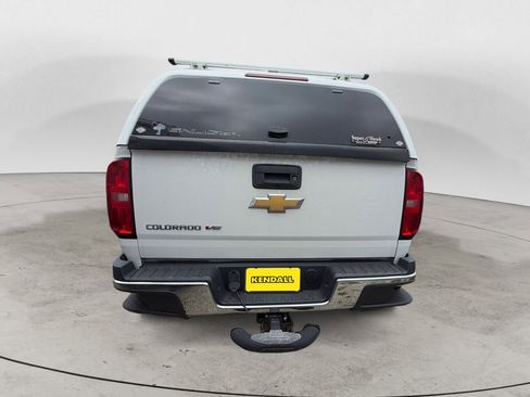 Used 2018 Chevrolet Colorado W/T AWD/4WD image 3