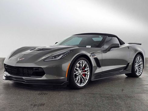 Used 2016 Chevrolet Corvette Z06 w/ 3LZ Preferred Equipment Group image 7