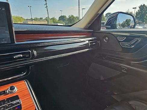 Used 2022 Lincoln Aviator Reserve w/ Elements Package Plus image 19