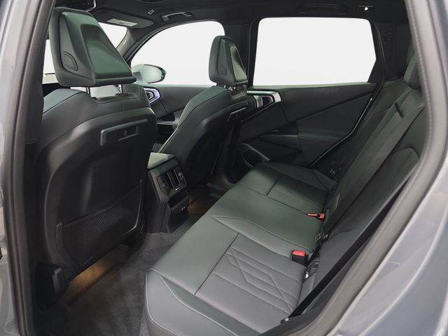 Certified 2026 BMW X3 xDrive30i w/ Convenience Package AWD/4WD image 10