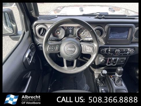Used 2022 Jeep Gladiator Sport image 25
