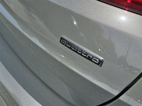 New 2025 Audi Q3 2.0T Premium image 6