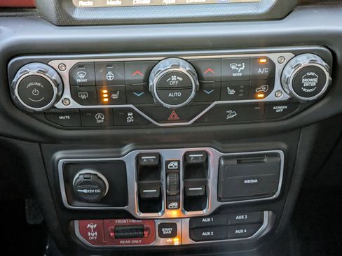 Used 2019 Jeep Wrangler Unlimited Rubicon image 19