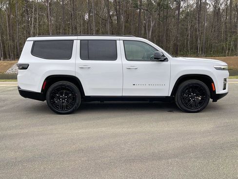 New 2026 Jeep Grand Wagoneer Limited image 8