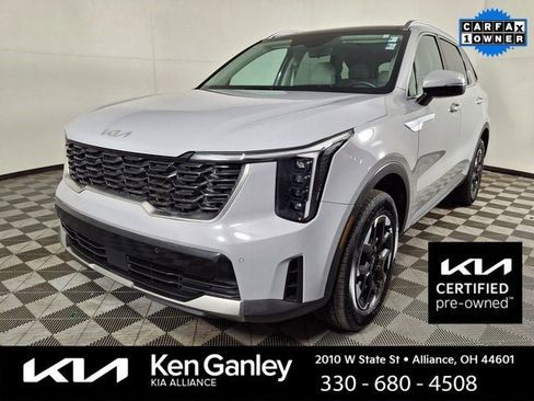 Certified 2025 Kia Sorento S w/ Panoramic Sunroof Package image 1