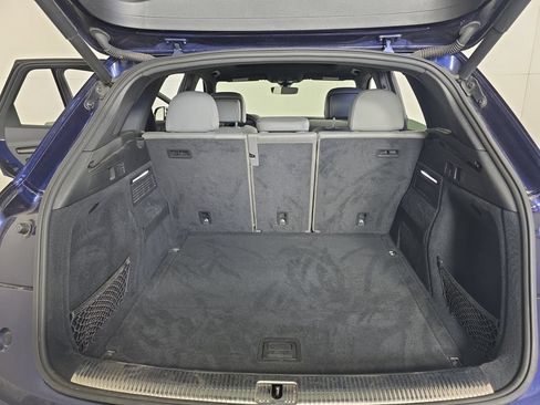 Used 2018 Audi SQ5 Prestige w/ Prestige Package AWD/4WD image 28