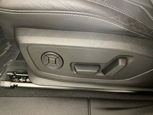 Certified 2025 Audi Q3 2.0T Premium w/ Convenience Package image 15