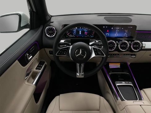 New 2026 Mercedes-Benz GLB 250 4MATIC image 13
