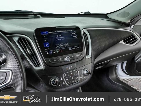 Certified 2024 Chevrolet Malibu LT FWD image 12