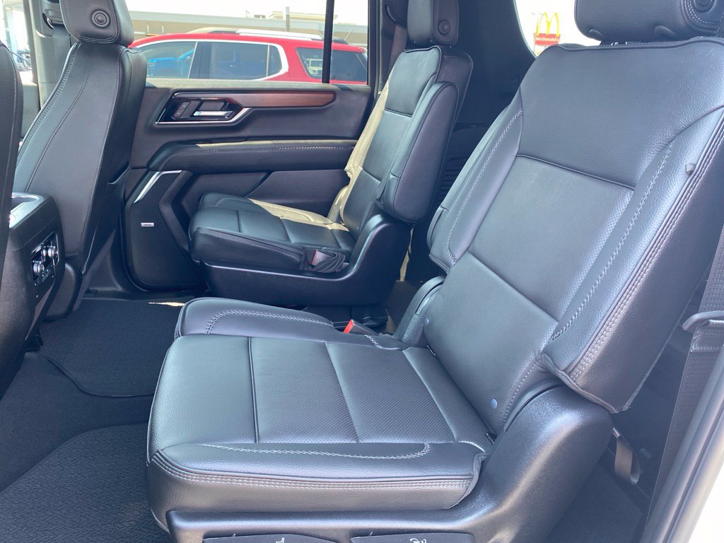 Used 2026 GMC Yukon XL Denali w/ Sun & Power Step Package AWD/4WD image 25