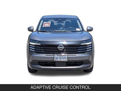 Used 2025 Nissan Kicks SV w/ Illumination Package FWD image 4