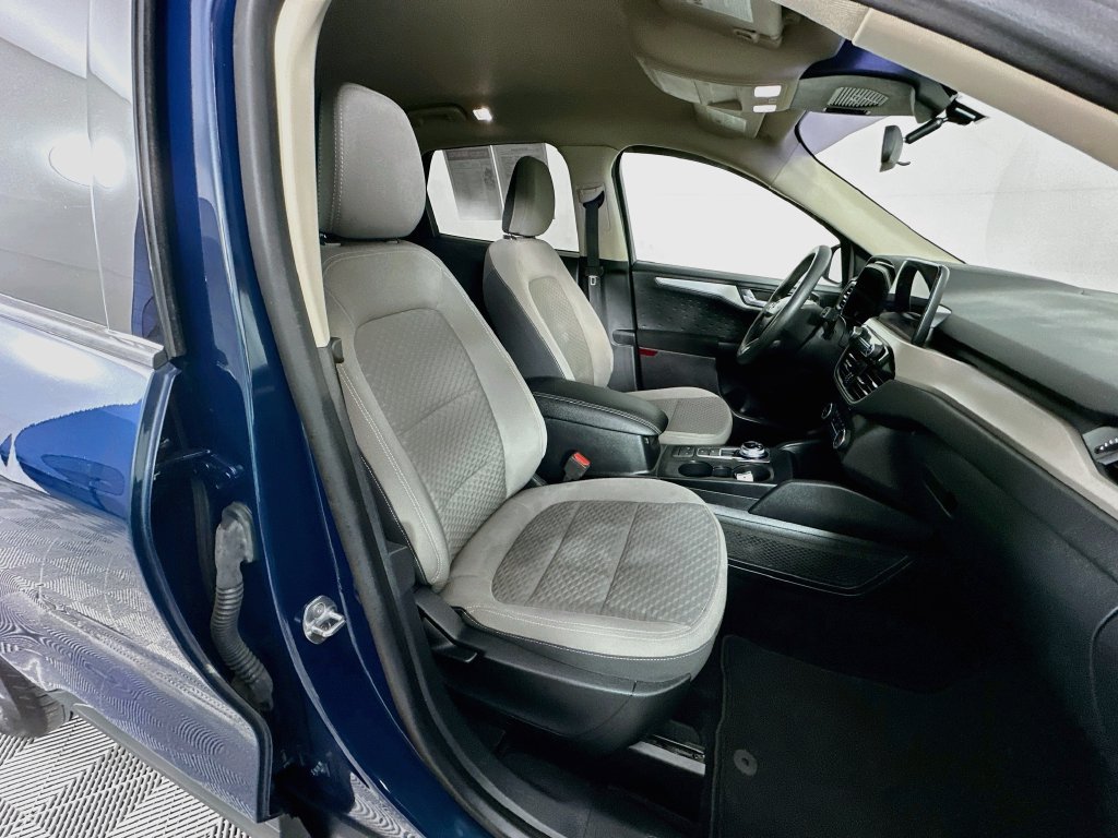 Used 2020 Ford Escape SE AWD/4WD image 34