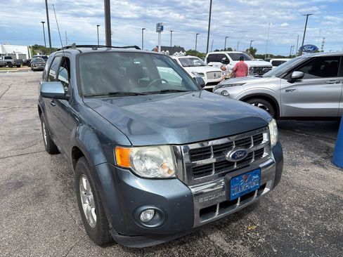 Used 2011 Ford Escape Limited w/ 302A Rapid Spec Order Code AWD/4WD image 4