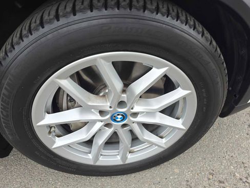 Used 2023 BMW X5 xDrive45e w/ Climate Comfort Package image 9