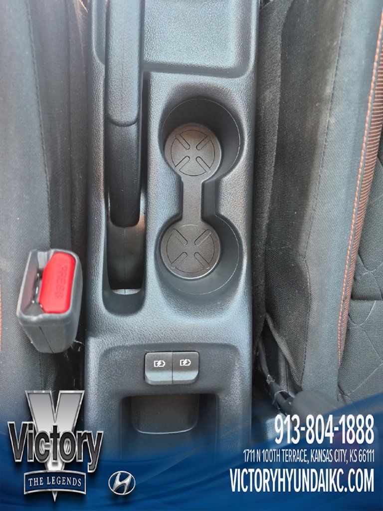Used 2019 Nissan Kicks SR FWD image 24