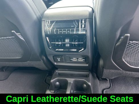 Used 2025 Jeep Grand Cherokee L Altitude RWD image 31