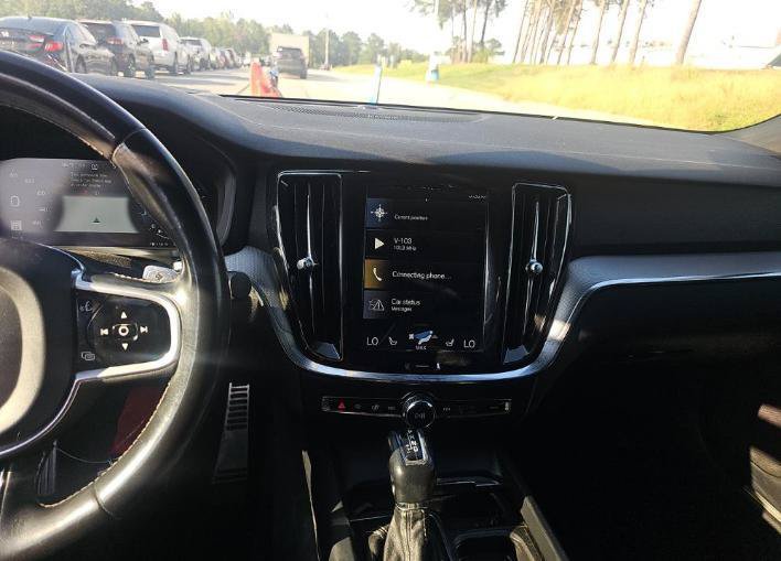 Used 2019 Volvo S60 T5 R-Design FWD image 10