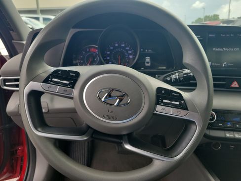 Used 2023 Hyundai Elantra SEL w/ Cargo Package FWD image 22