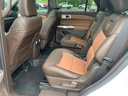 Used 2024 Ford Explorer King Ranch w/ Technology Package AWD/4WD image 26