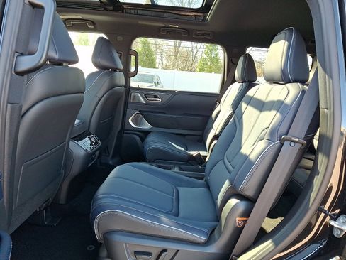 New 2026 INFINITI QX80 4WD image 7
