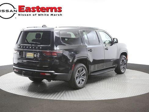 Used 2024 Jeep Wagoneer Series II AWD/4WD image 42