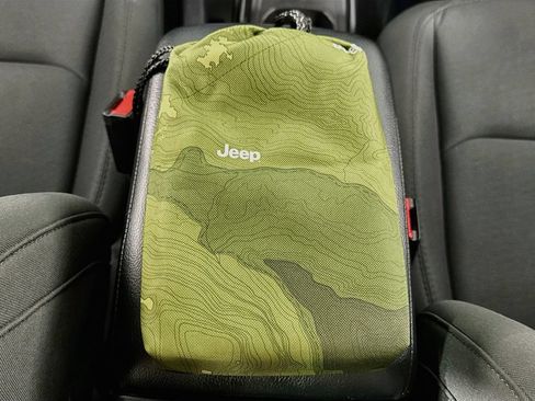 Used 2023 Jeep Wrangler Unlimited w/ Cold Weather Group AWD/4WD image 35