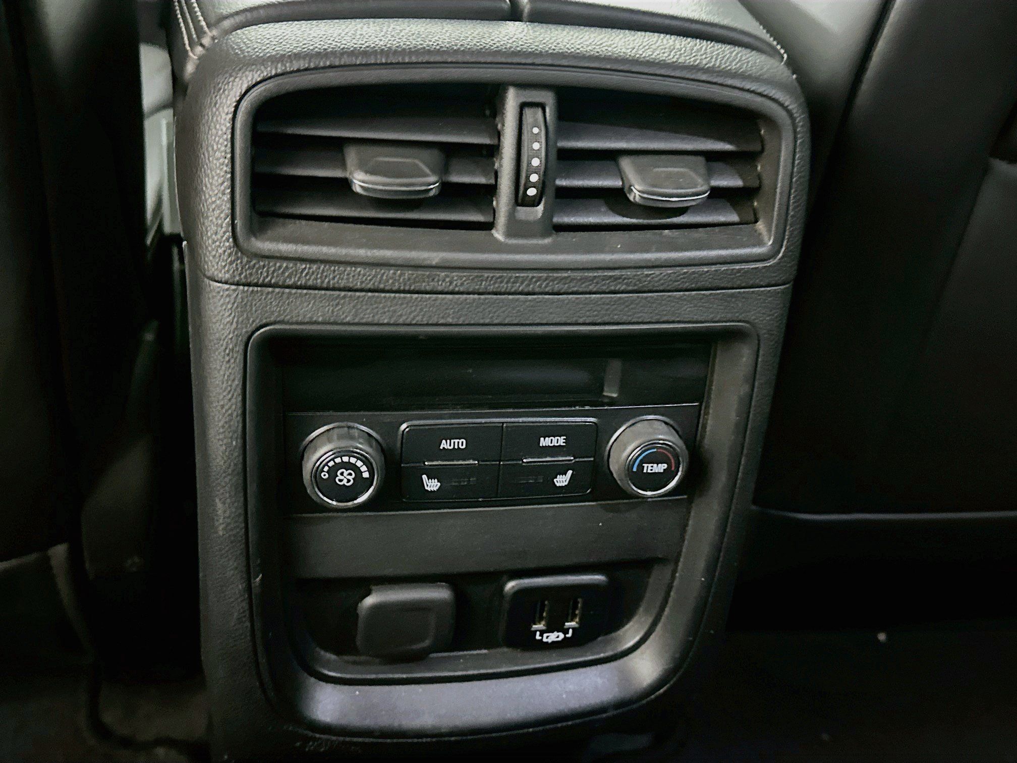 Used 2017 Buick Envision Essence FWD image 25