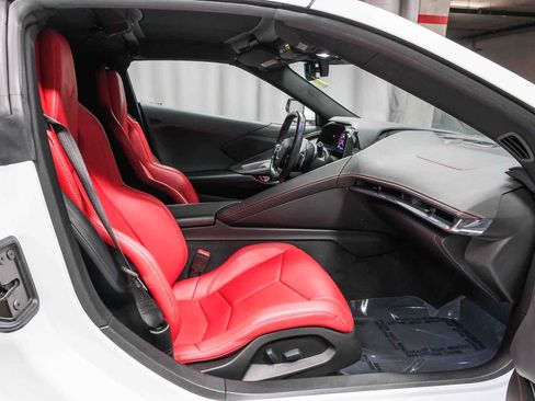 Used 2020 Chevrolet Corvette Stingray Coupe w/ 1LT RWD image 15