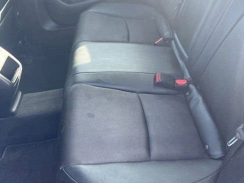 Used 2019 Honda Accord Sport image 10