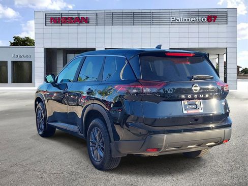 Certified 2025 Nissan Rogue S image 4