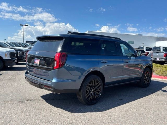 New 2027 Ford Expedition Platinum w/ Stealth Performance Package AWD/4WD image 5