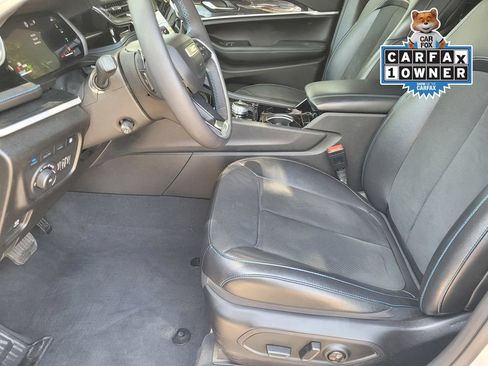 Used 2022 Jeep Grand Cherokee Trailhawk w/ Luxury Tech Group III AWD/4WD image 20