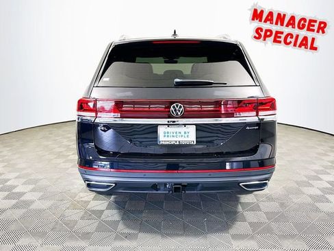 Used 2024 Volkswagen Atlas SEL image 7