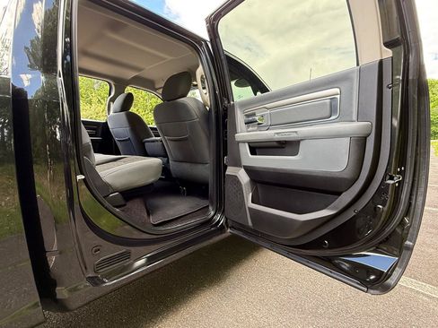 Used 2018 RAM 1500 Big Horn AWD/4WD image 33