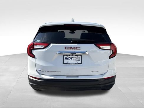 Used 2024 GMC Terrain SLE AWD/4WD image 5