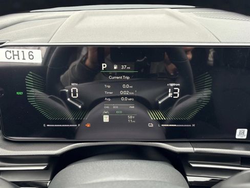 New 2026 Kia Sportage LX FWD image 30