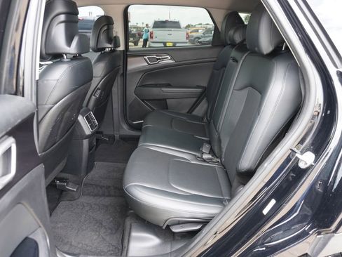 Used 2023 Kia Sportage EX FWD image 17