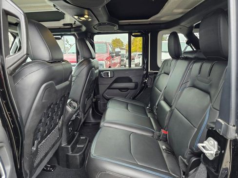 Used 2023 Jeep Wrangler Unlimited Rubicon 4xe w/ Safety Group AWD/4WD image 16