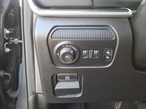 Certified 2023 Jeep Wagoneer 4WD w/ Premium Group I image 16