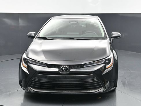Used 2026 Toyota Corolla LE FWD image 8