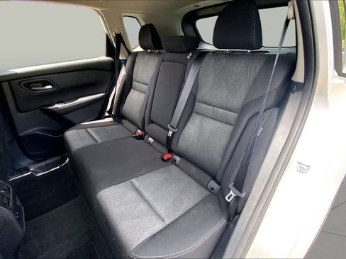 Used 2024 Nissan Rogue SV FWD image 20