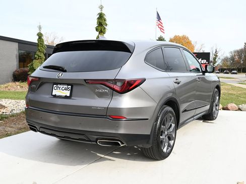 Used 2023 Acura MDX A-Spec image 5